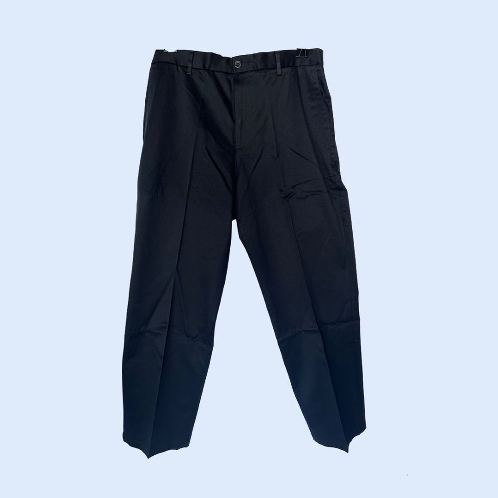 NWT MEN'S DOCKERS SIGNATURE KHAKI PANT IN BLACK IN SIZE 35X32!